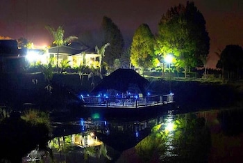 Emahlathini Guest & Monkey Farm,In A Rural Location,3 star