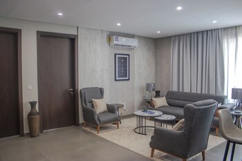 bravia residence by royalrest