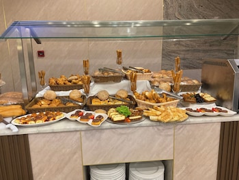 alansar platinum hotel