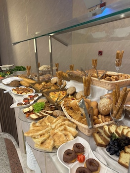 alansar platinum hotel
