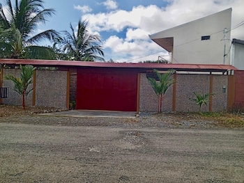 macaws villa