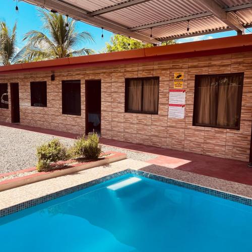 macaws villa
