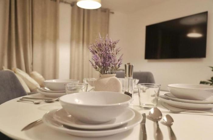 charming 2 bedroom flat in the heart of london