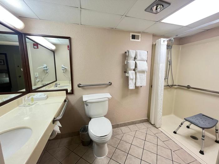 derby hotel and suites