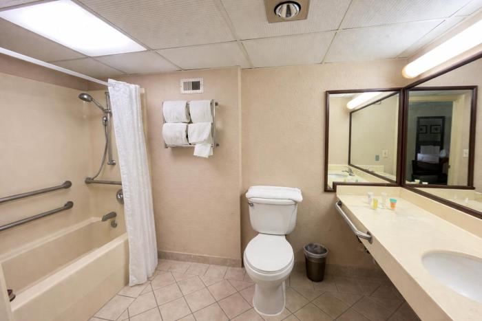 derby hotel and suites