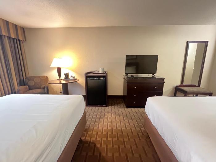 derby hotel and suites