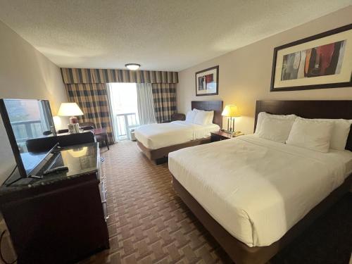 Derby Hotel & Suites,,2 star