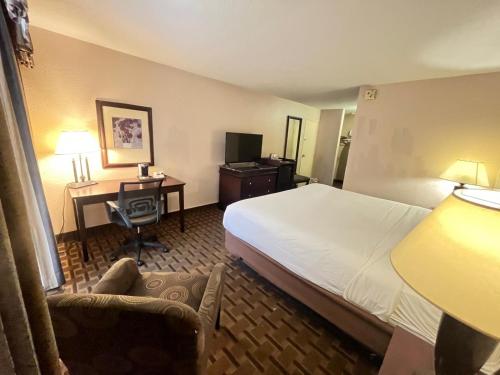 derby hotel and suites