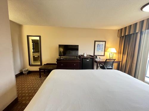 derby hotel and suites