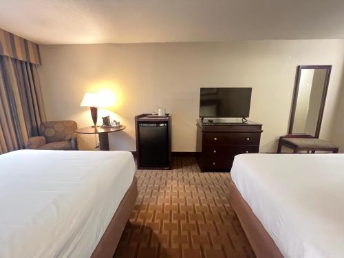 derby hotel and suites