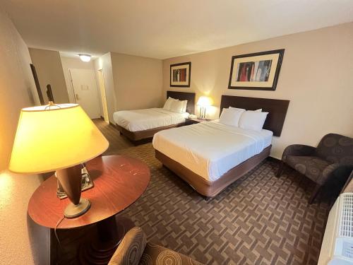 derby hotel and suites