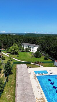 The Life Nest Hotel,,0 star