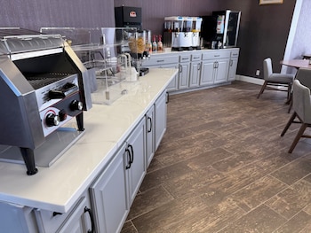 red lion inn and suites kansas city