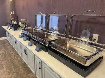 red lion inn and suites kansas city