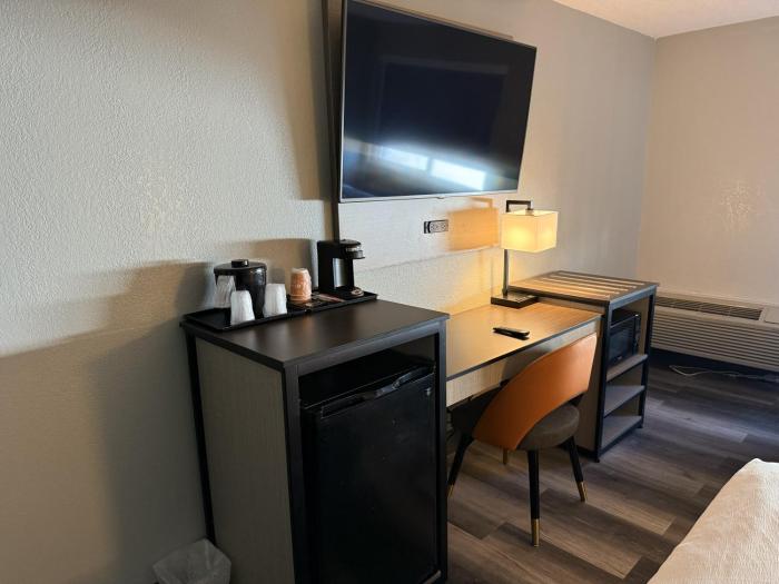 red lion inn and suites kansas city