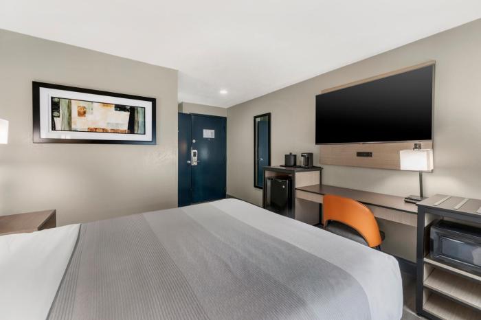 red lion inn and suites kansas city