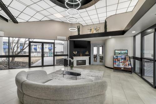 red lion inn and suites kansas city