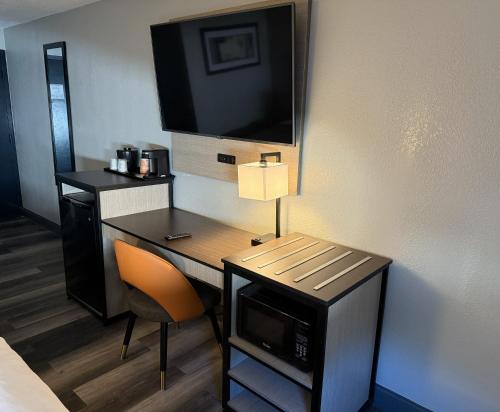 red lion inn and suites kansas city