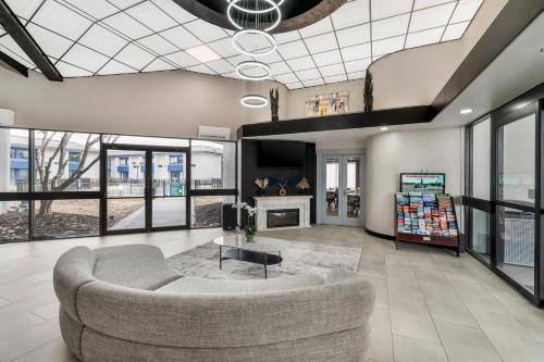 red lion inn and suites kansas city