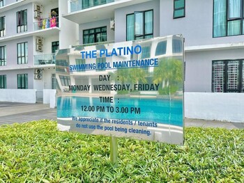 the platino paradigm mall by stayrene