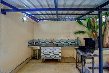 Eyokar 4 Bhk Villa Candolim,,2 star