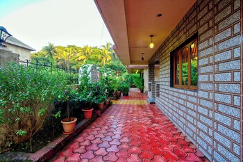 eyokar 4 bhk villa candolim