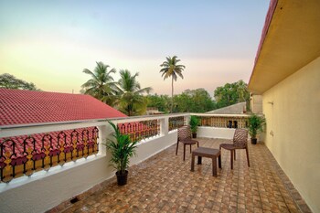 eyokar 4 bhk villa candolim