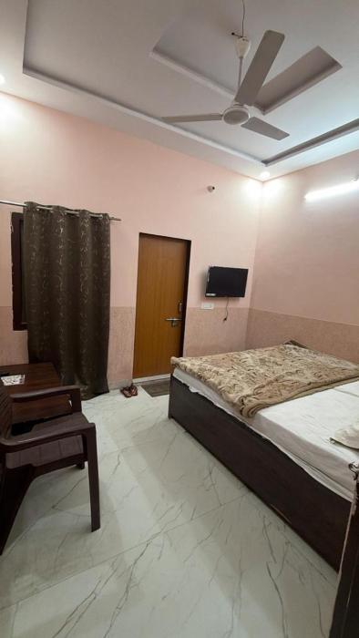 amrit guest house