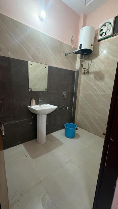amrit guest house