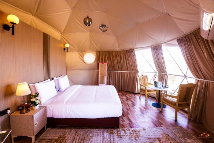 desert rose village