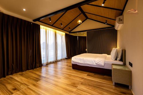 desert rose village