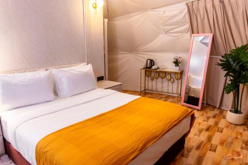 desert rose village