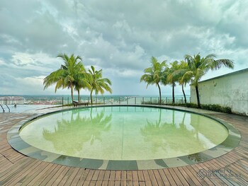 silverscape residence sea viewbystayrene