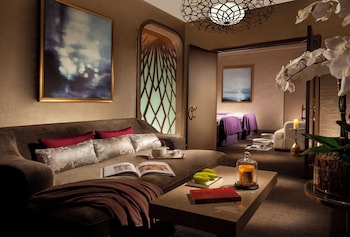 paiza lofts at parisian