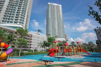 macrolink medini legoland by stayrene