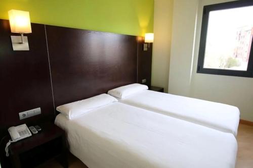 hotel cardena by gaiarooms