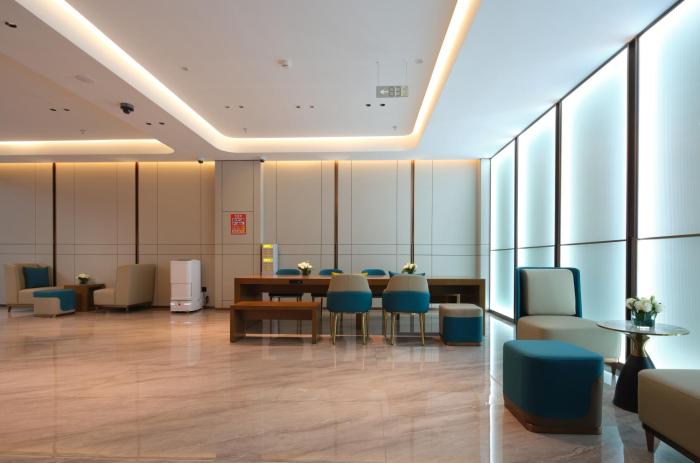 jinglai zhenxuan shanghai tongji hospital xincun road subway station hotel