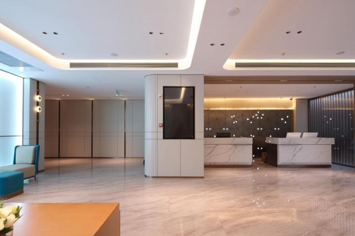 jinglai zhenxuan shanghai tongji hospital xincun road subway station hotel