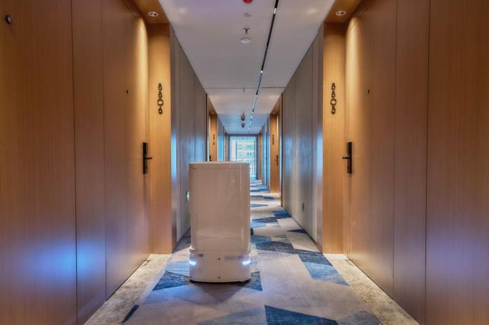 jinglai zhenxuan shanghai tongji hospital xincun road subway station hotel