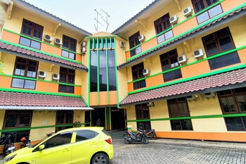 hotel pattimura powered by cocotel