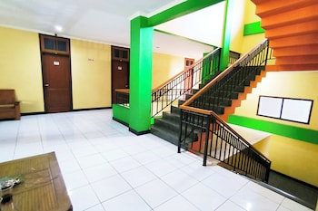hotel pattimura powered by cocotel