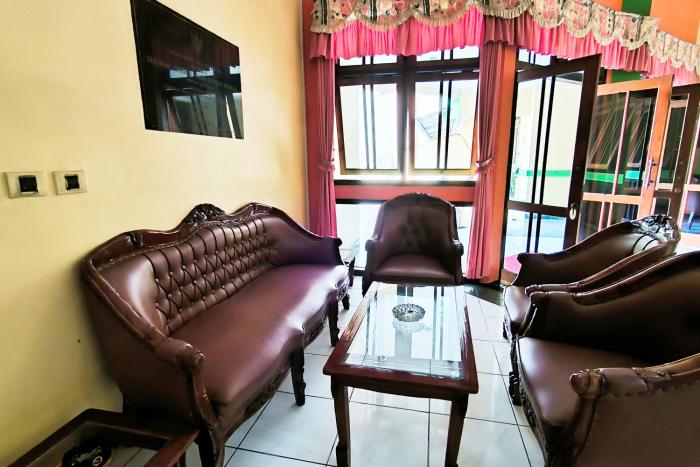 hotel pattimura powered by cocotel