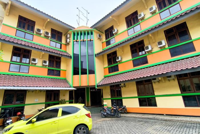 hotel pattimura powered by cocotel