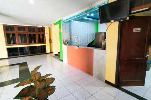 hotel pattimura powered by cocotel