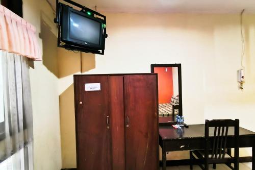 hotel pattimura powered by cocotel