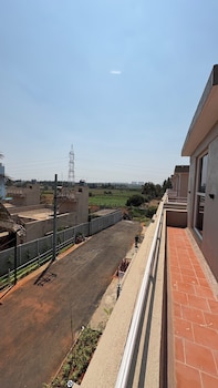 sai grand villas and hotel