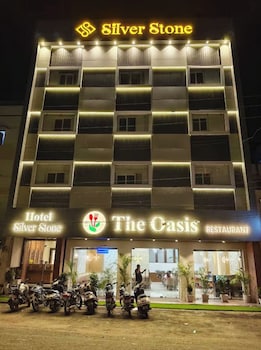 hotel silver stone varanasi
