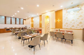 Hotel Silver Stone Varanasi,,3 star