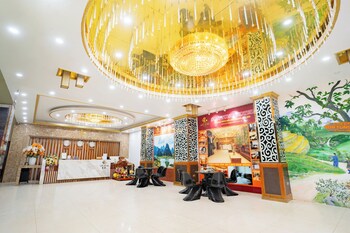 son tung hotel kim dong walking street