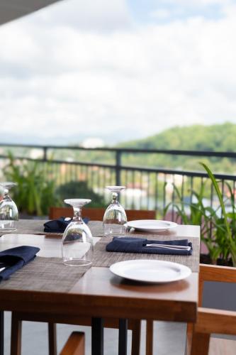 oak ray sky terrace
